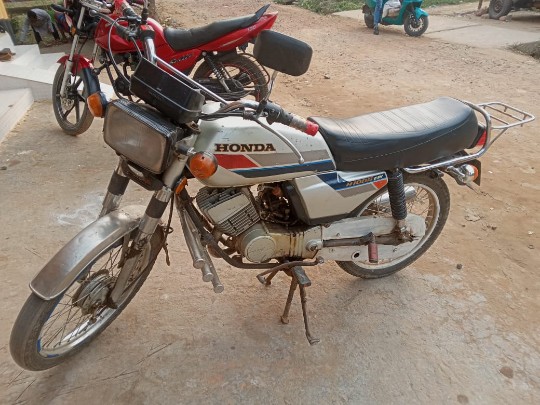 Honda CDI 100S - হোন্ডা সিডিআই ১০০ এস (Honda CDI 100S)