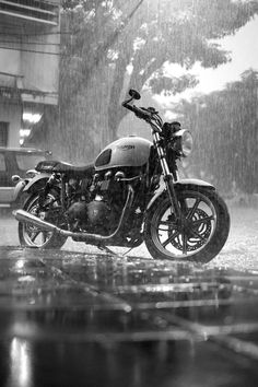 Great 8 tips for riding and taking care of your motorcycle safely in the rain