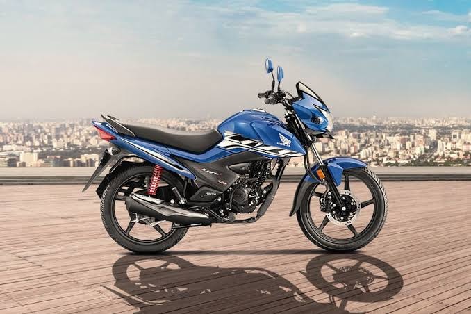 Cashback is going on in Honda Livo