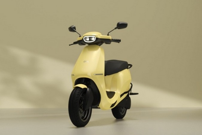 First time scooter comes with reverse gear